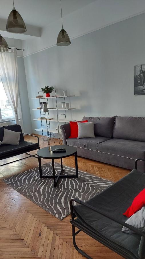 Hello Tourist Flat Apartment Budapest Luaran gambar