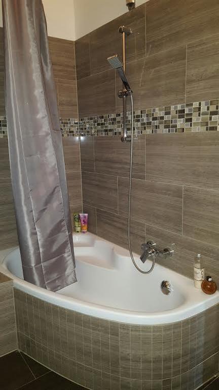 Hello Tourist Flat Apartment Budapest Luaran gambar